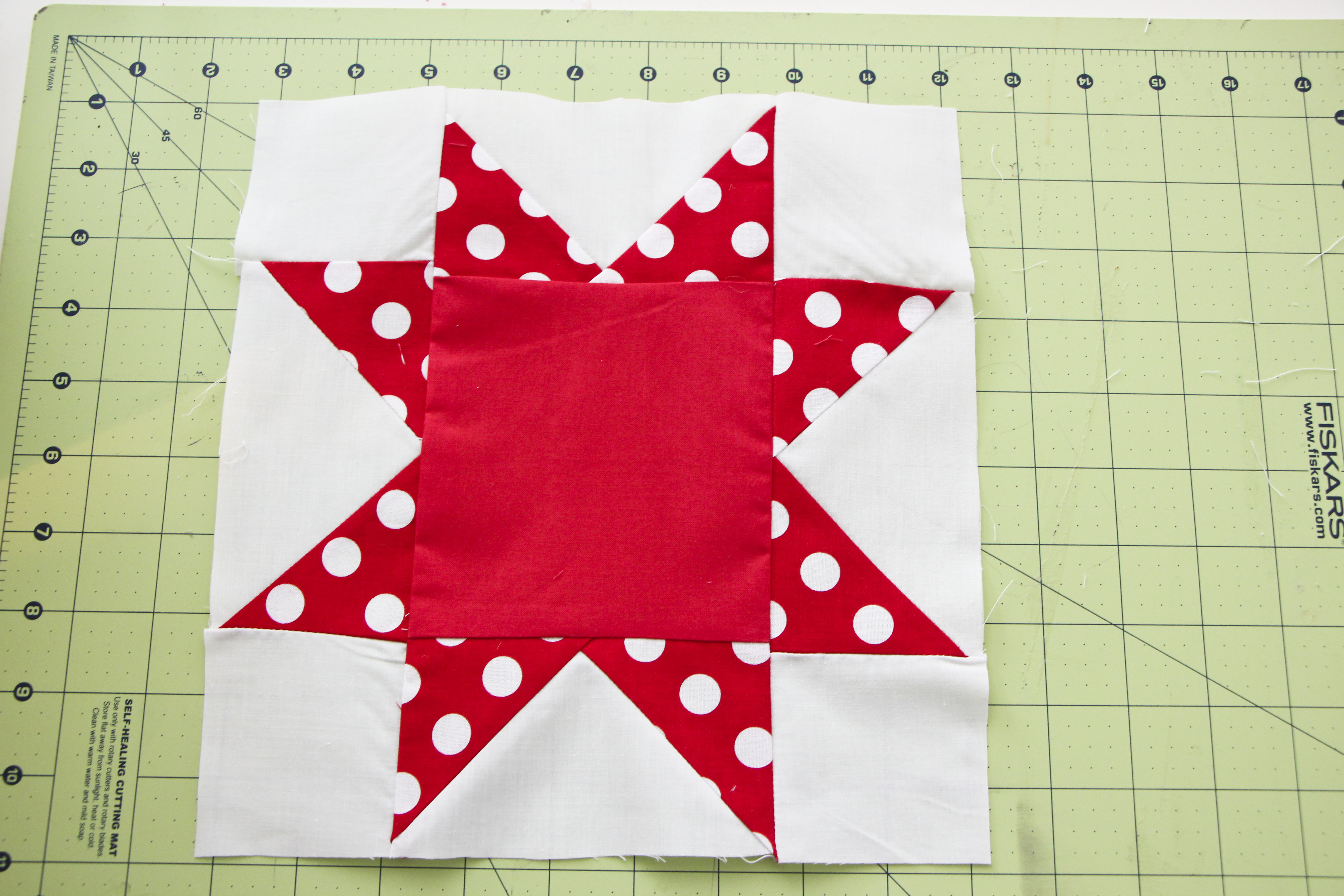 Simple Sawtooth Star Quilt Pattern HoneyBear Lane