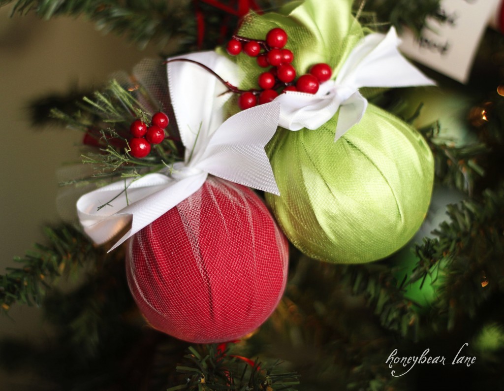 How to Make an Easy Christmas Ornament - Honeybear Lane