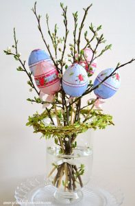 25 Easter Decor Ideas - these decor ideas would be perfect for Easter decor or Spring decor!