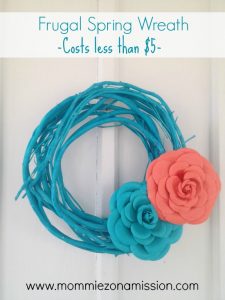 25 Beautiful DIY Spring Wreaths - these are great for Easter and Spring decor to brighten things up!