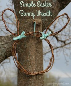 25 Beautiful DIY Spring Wreaths - these are great for Easter and Spring decor to brighten things up!