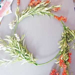 25 Beautiful DIY Spring Wreaths - these are great for Easter and Spring decor to brighten things up!