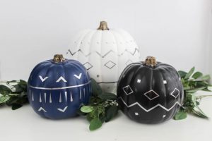 This is a list of our favorite ways to decorate with pumpkin for fall and Halloween!