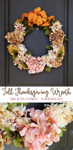 These farmhouse style Thanksgiving ideas are sure to make any Thanksgiving feel cozy and welcoming!